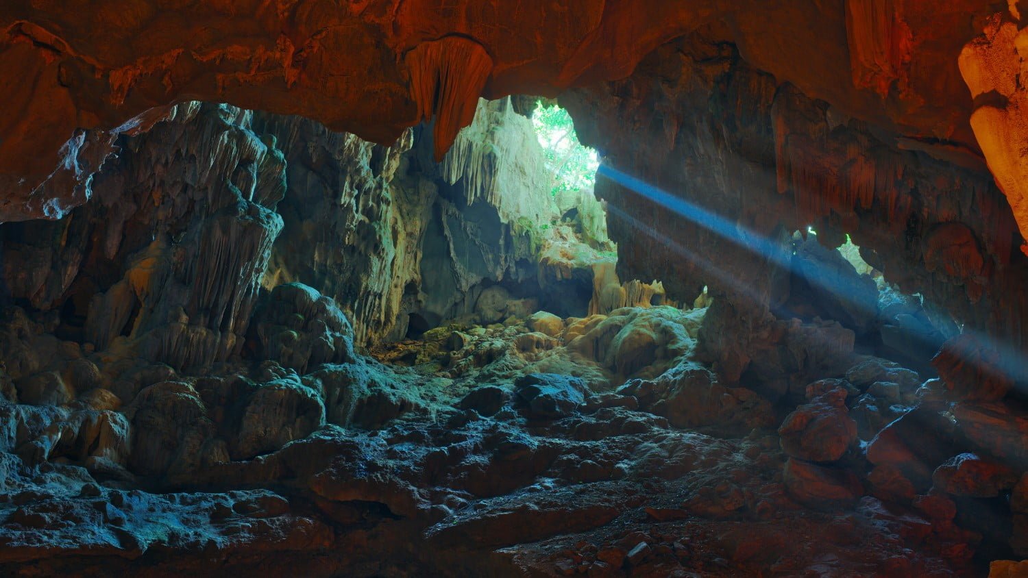 light shining through a hole in this Ohio Cave