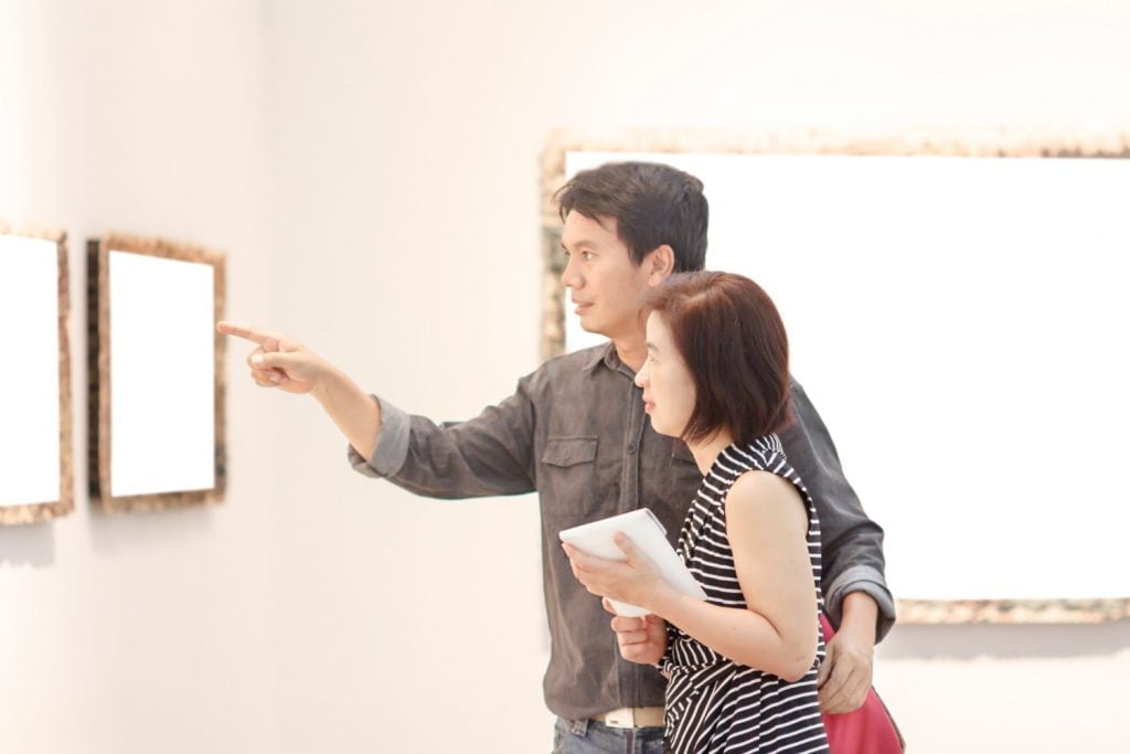 Couple visiting a Ohio Museum