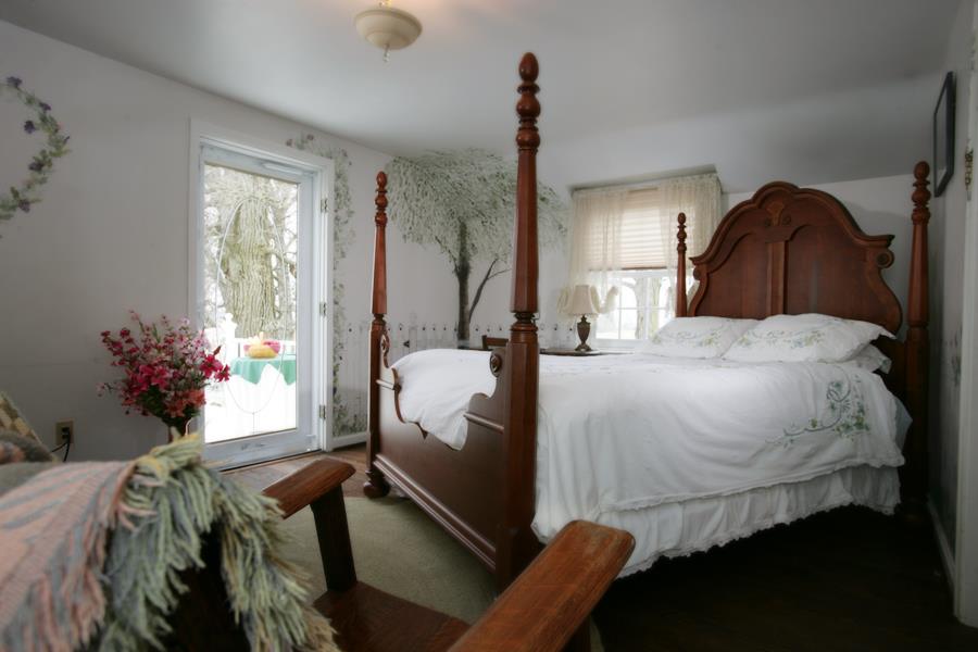 Garden Manor House Room at Hideaway Inn of Bucyrus Ohio